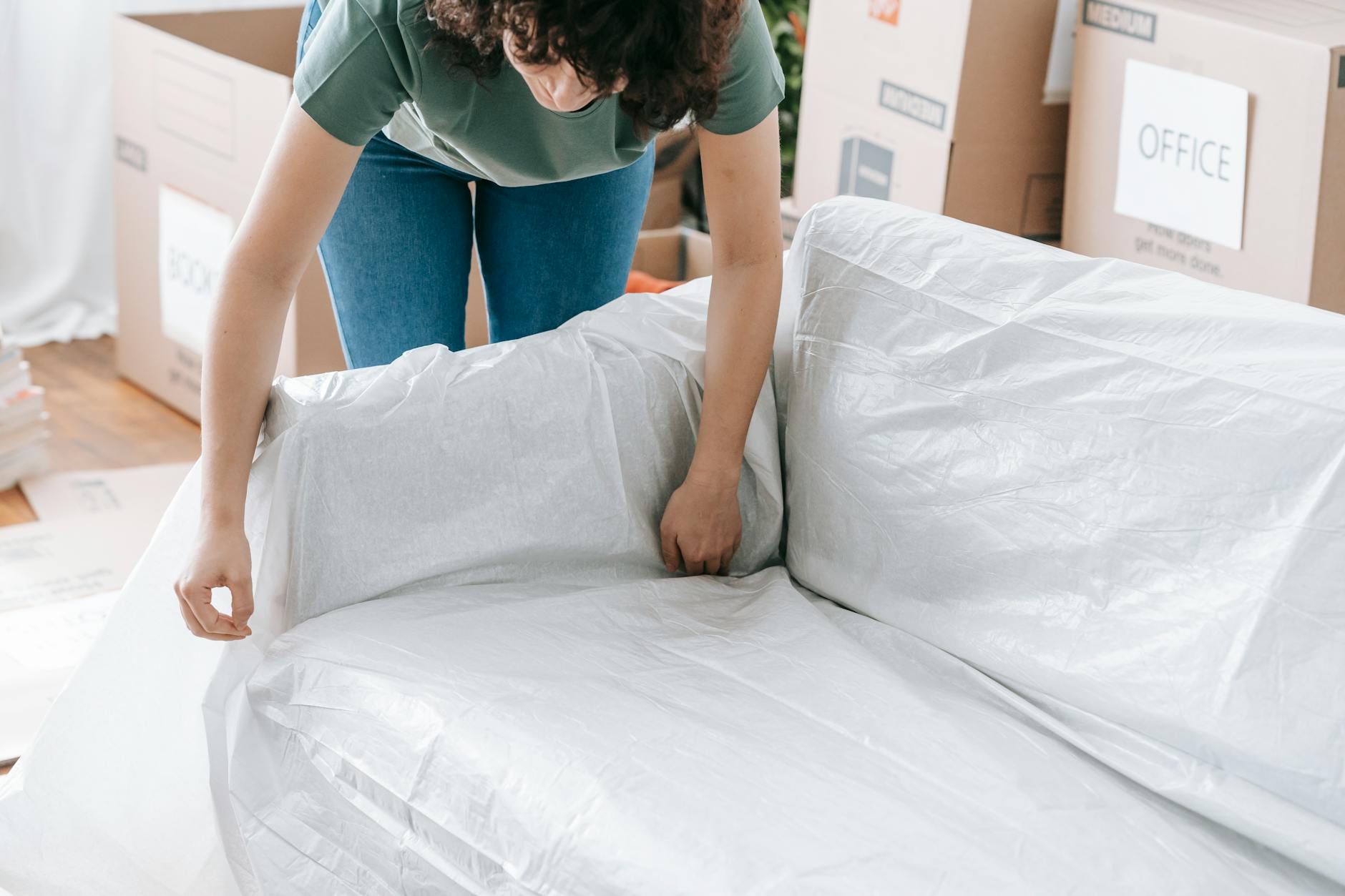 Comprehensive Guide to House Cleaning in Lviv After Tenants Move Out: A Room-by-Room Plan