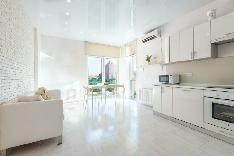 Essential Deep Cleaning Checklist for Stunning Apartment Photos in Lviv
