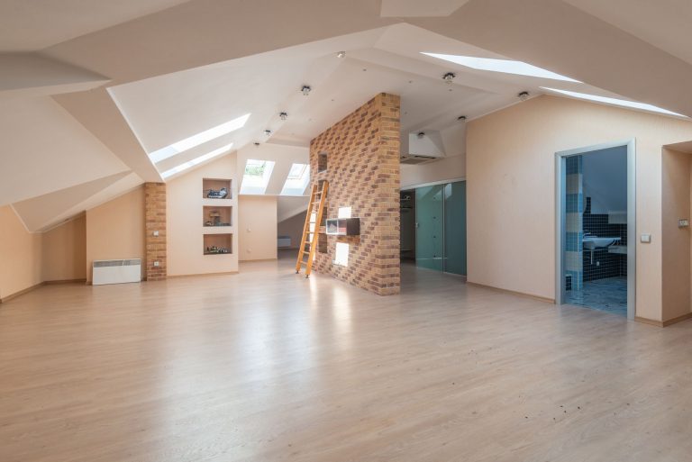 Essential Post-Renovation Cleaning Checklist for Your Lviv Apartment Photos