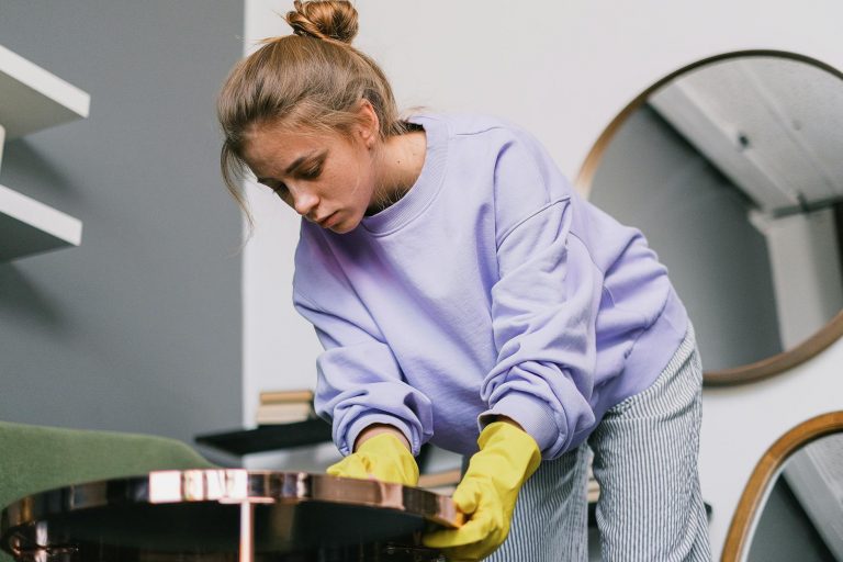Comprehensive Guide to Cleaning Your Lviv Apartment After Tenants Move Out