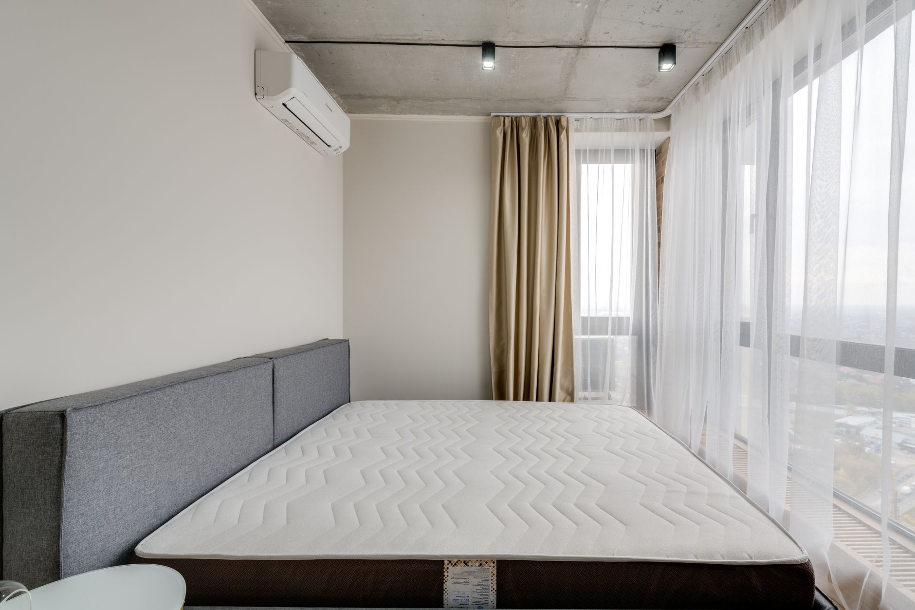 Mattress Cleaning in Lviv: Pricing and Service Details with CleanWhale