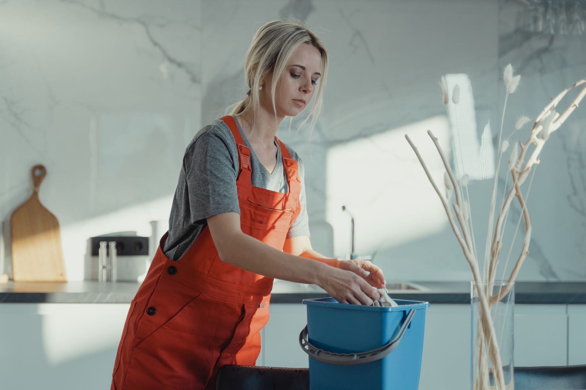 Last-Minute Cleaning in Lviv: What to Prepare Before the Cleaner Arrives