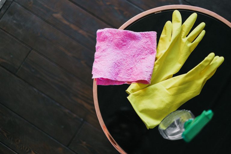Last-Minute Cleaning in Lviv: What to Prepare Before the Cleaner Arrives
